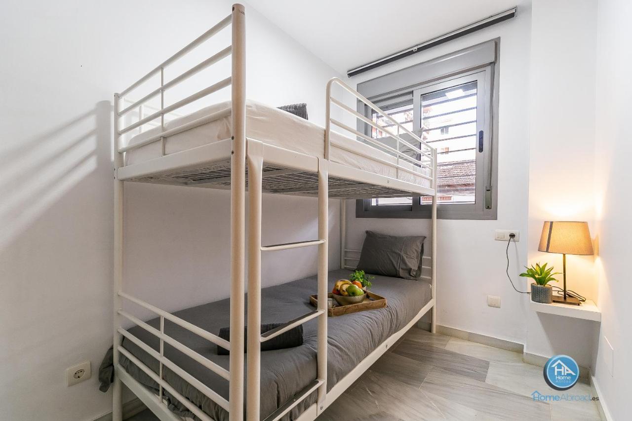 Malaga Boutique Stay - Carlos Haya Area With Parking Luaran gambar
